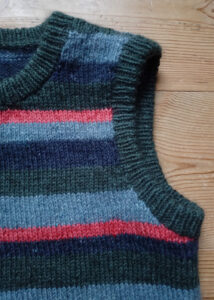 Funky-slipover-restegarn-closeup